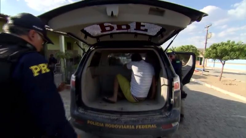 De sua casa para a delegacia, na Paraíba: a 14ª prisão; Menos de duas horas depois, Valdivino já estava solto