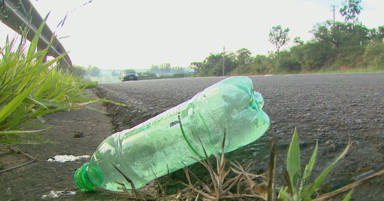Em 2015, foram 70 toneladas mensais de embalagens recolhidas nas margens das rodovias concedidas paulistas